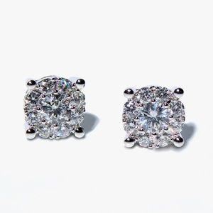 18k Diamond Cluster Classic Solitaire Stud/Earrings